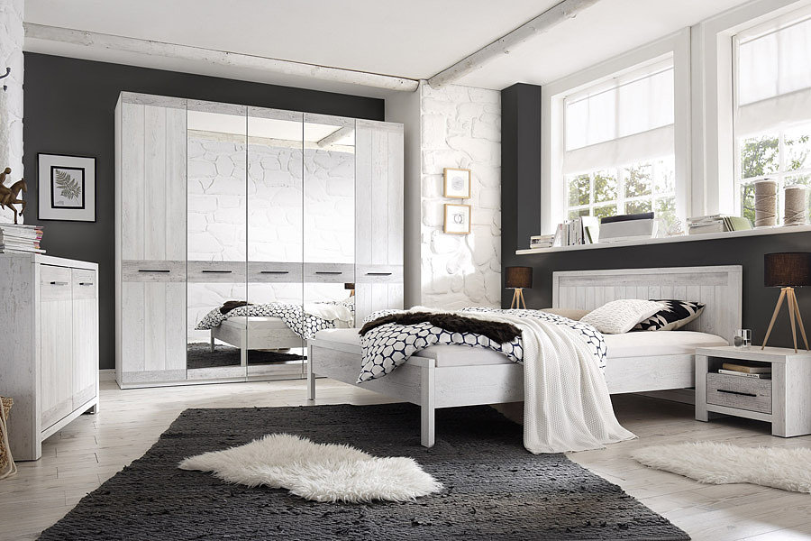 Мебель Provence HELVETIA позволяет создать оригинальный интерьер спальни