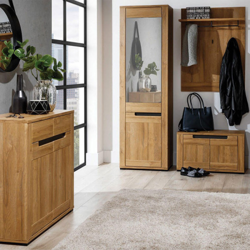 Фото тумбы для обуви YORK Y12 BOGFRAN в интерьере прихожей