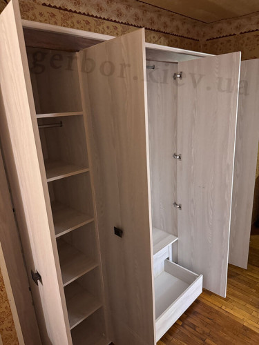 Фото шафи СЕЛЕНА SZF4D2S Гербор від покупця – вигляд збоку