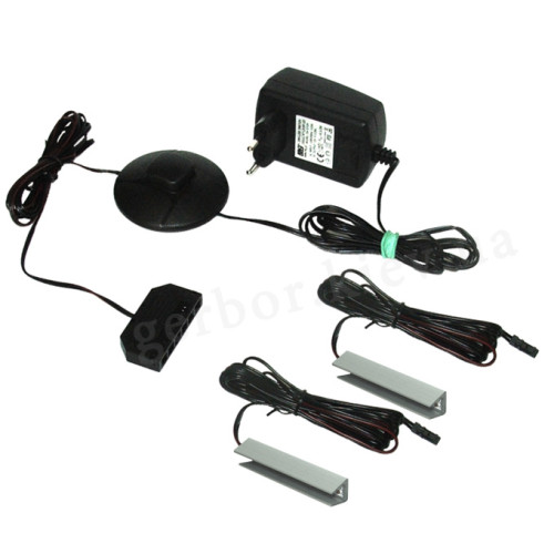 На фото подсветка для угловой витрины-надставки TIFFANY 1W MEBELBOS