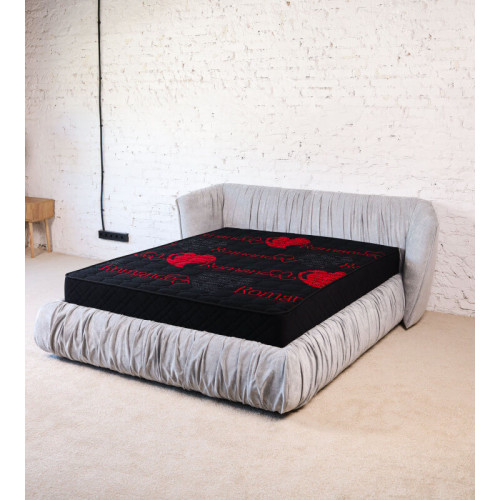 Фото матраца РОМАНС МАТРОЛЮКС на ліжку