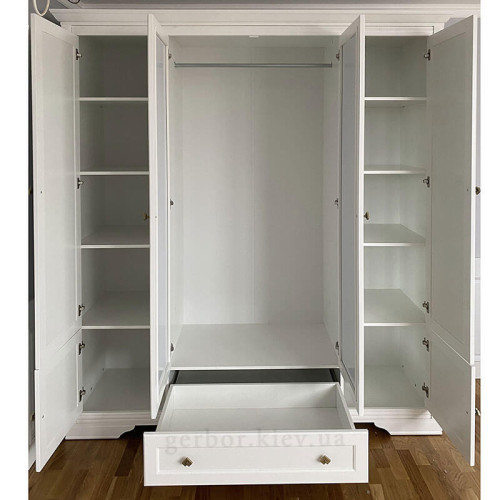 Фото спальні КЛЕО Гербор – наповнення шафи