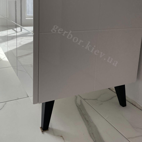 Фото тумбы REJA CAMA MEBLE 2D белый глянец на ножках от покупателя – ножки