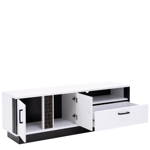 Фото гостиной MARCO BOGFRAN – наполнение тумбы ТВ