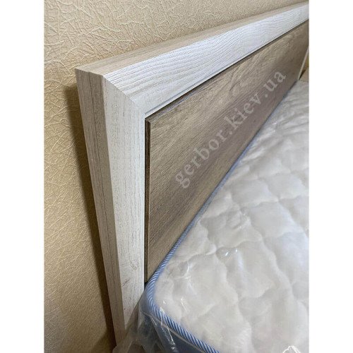 Фото  узголів'я ліжка у спальню КОЕН II БРВ від покупця