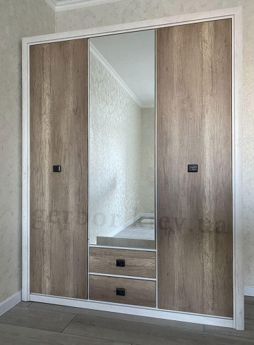 Фото вигляду спереду шафи у спальню КОЕН II БРВ від покупця