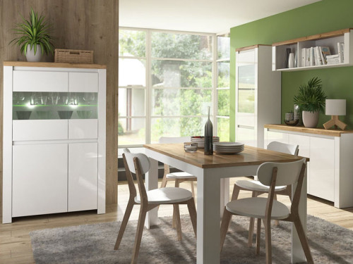 Фото низкой витрины VIGO 2D2W MEBELBOS в интерьере столовой