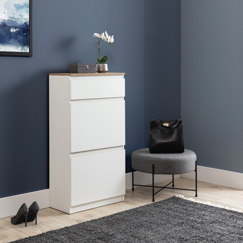 Фото тумби для взуття REMI RM11 LIVEO BOGFRAN білий / дуб евок в інтер'єрі