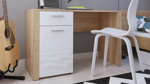 Фото письменного стола BALDER BIU/120 BRW в интерьере детской