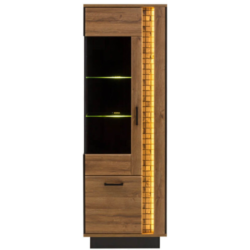 Фото витрины DORIAN DN6 BOGFRAN с подсветкой вставки и полок