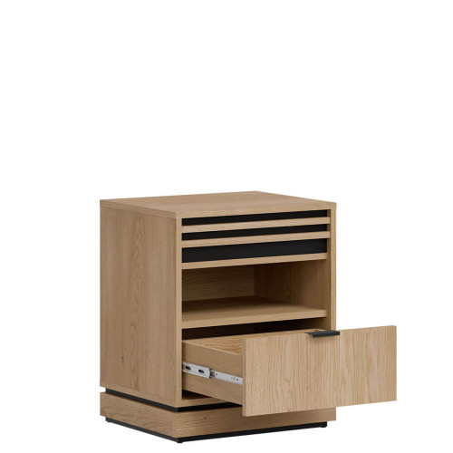 Фото спальні FERRO LIVEO – наповнення приліжкової тумбочки