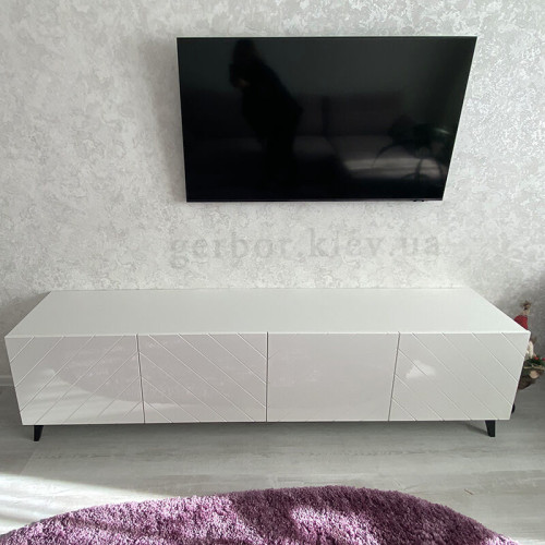 Фото тумби ТВ 200 ABETO CAMA MEBLE білий / білий глянець від покупця – вигляд спереду