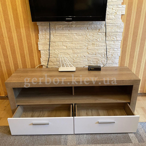 Фото гостиной BALDER BRW – наполнение тумбы ТВ