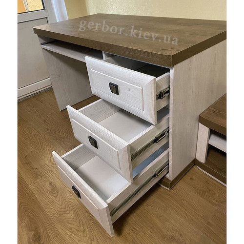 Фото письмового столу ОРЕГОН BIU3S БРВ (ВМК) від покупця – шухляди