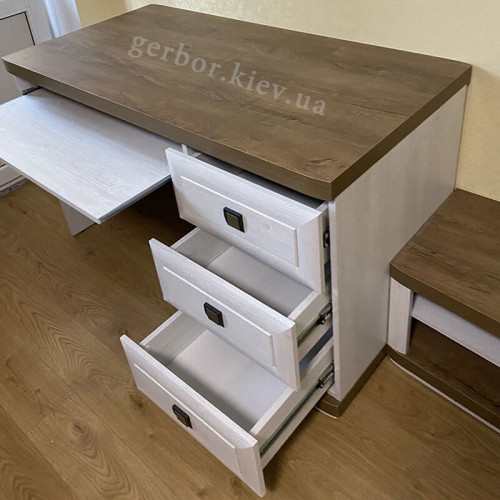 Фото письмового столу ОРЕГОН BIU3S БРВ (ВМК) від покупця – наповнення