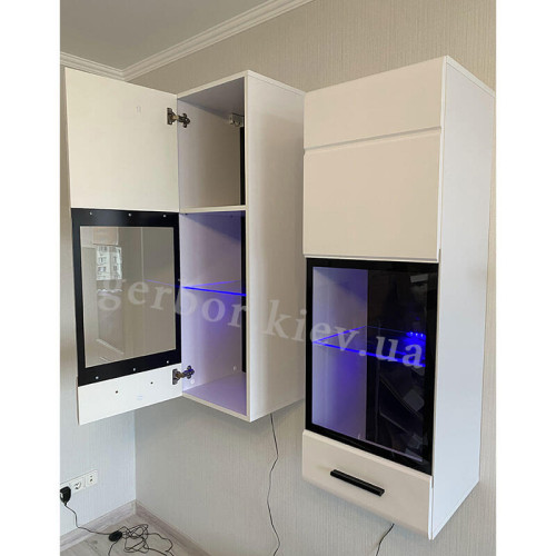 Фото вітальні АРКТИКА БРВ німфея альба / білий глянець від покупця – наповнення вітрини