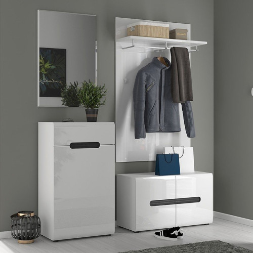 Фото тумбы для обуви AZTECA TRIO SFK2D/5/9 BRW в интерьере прихожей