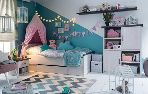 На фото кровать LUCA JUZI LOZ/90 BRW в детской 