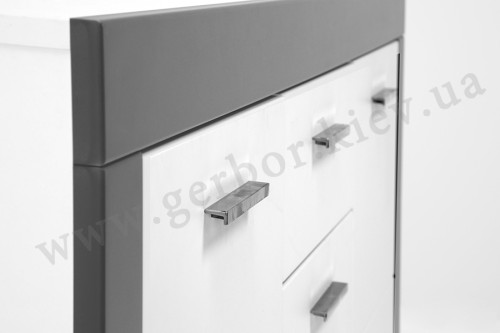 На фото ручки комода GRAY GR3 BOGFRAN