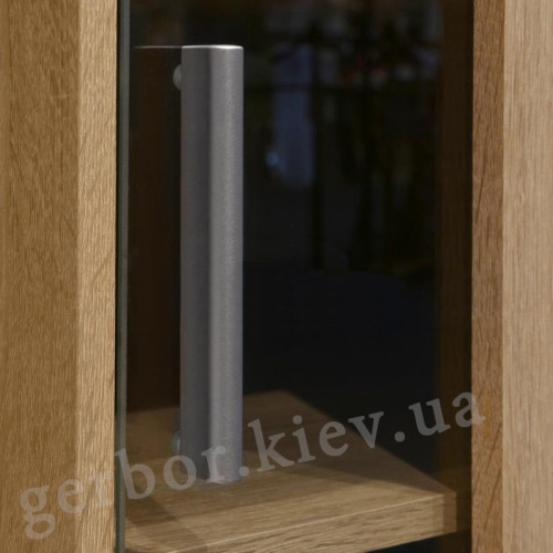 На фото ручка стеклянной двери мебели для гостиной MARTA VMV Holding