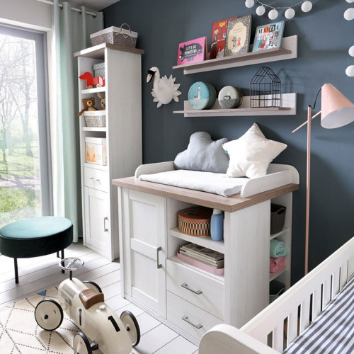 Фото полки LUCA BABY POL/100 BRW в интерьере детской комнаты