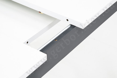 На фото механизм раскладывания обеденного стола GRAY GR11 BOGFRAN 